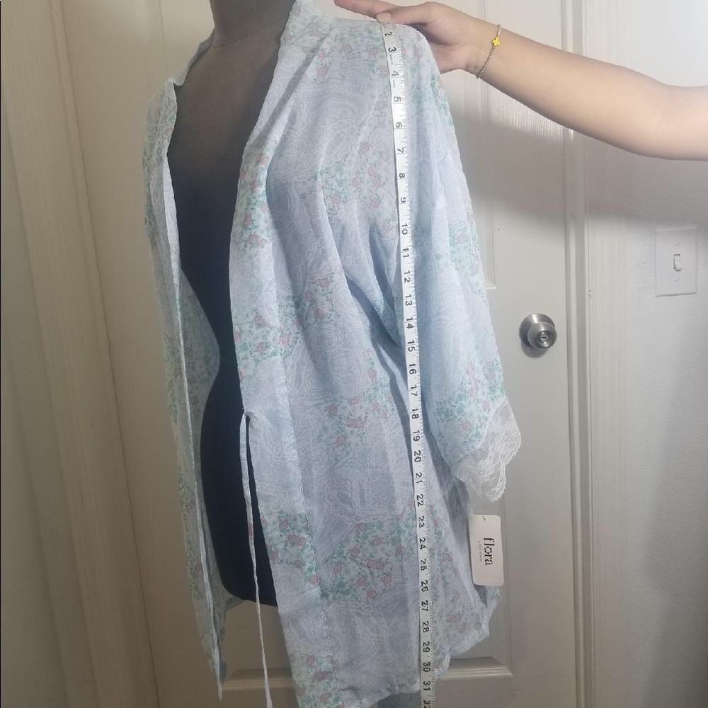 Flora by Flora Nikrooz Robe - Size S/M - Picture 2 of 3